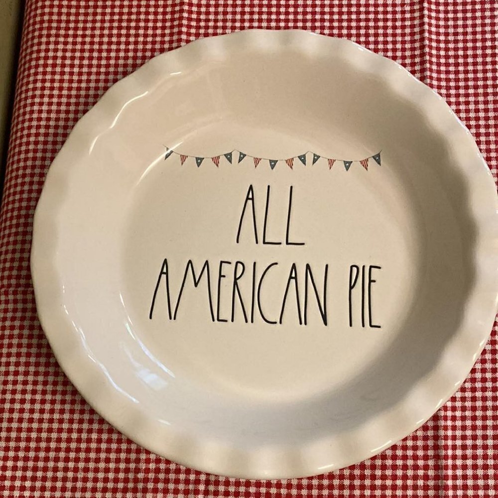 Rae Dunn ALL AMERICAN PIE Ceramic Pie Dish - Picture 2 of 4